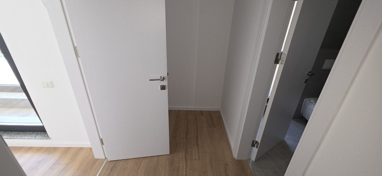 Giulesti  duplex P+1 4 camere de vanzare - imaginea 20