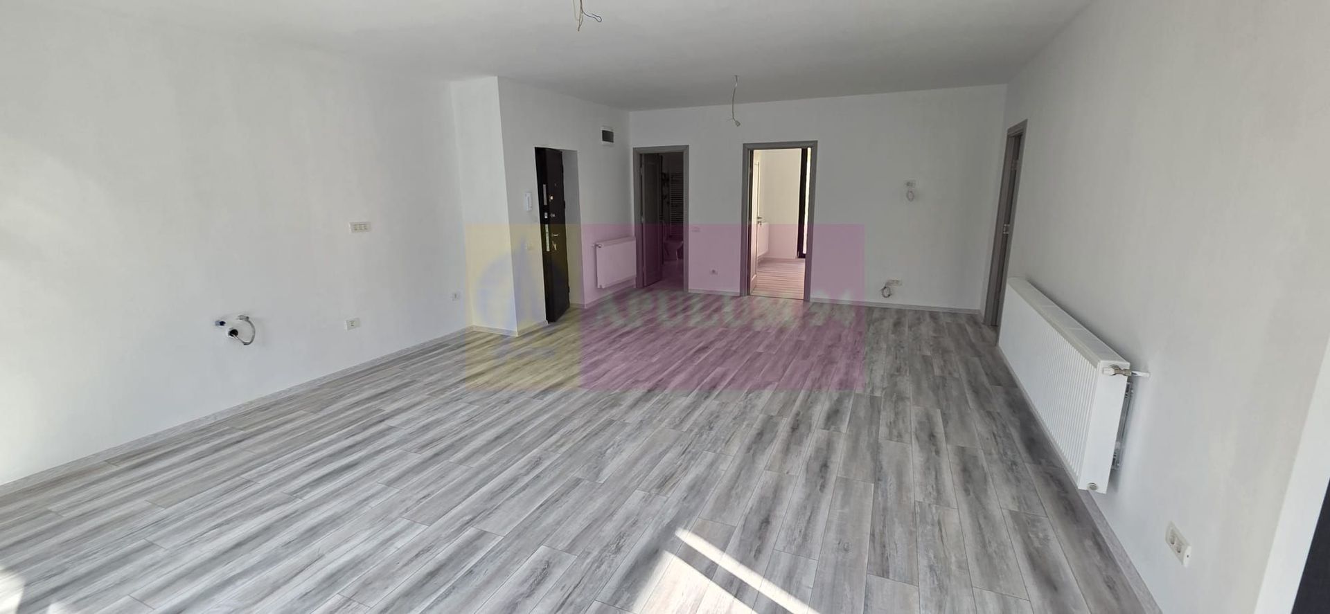 Apartament 3 camere de vânzare la Sinaia
