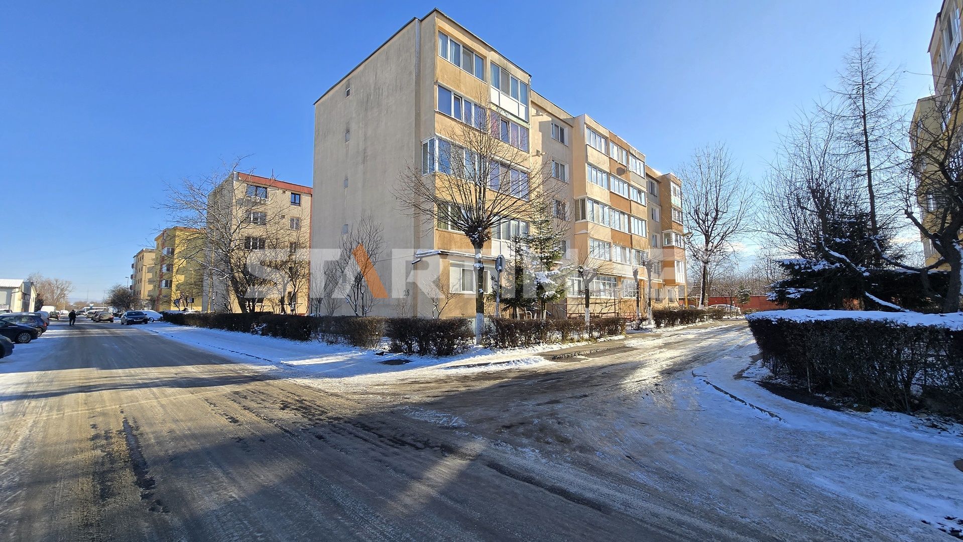Apartament doua camere decomandat Drumul Cernatului
