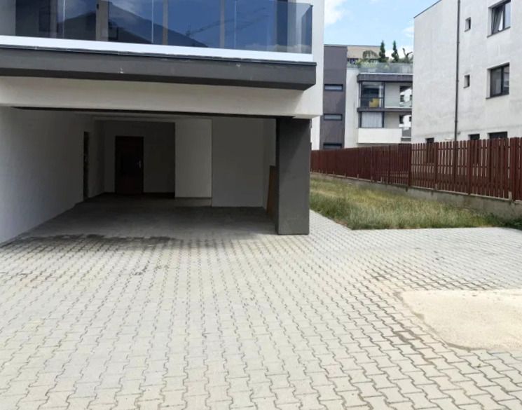 Aici cumperi și liniștea nu doar cei 48 MP zona Coresi - imaginea 5