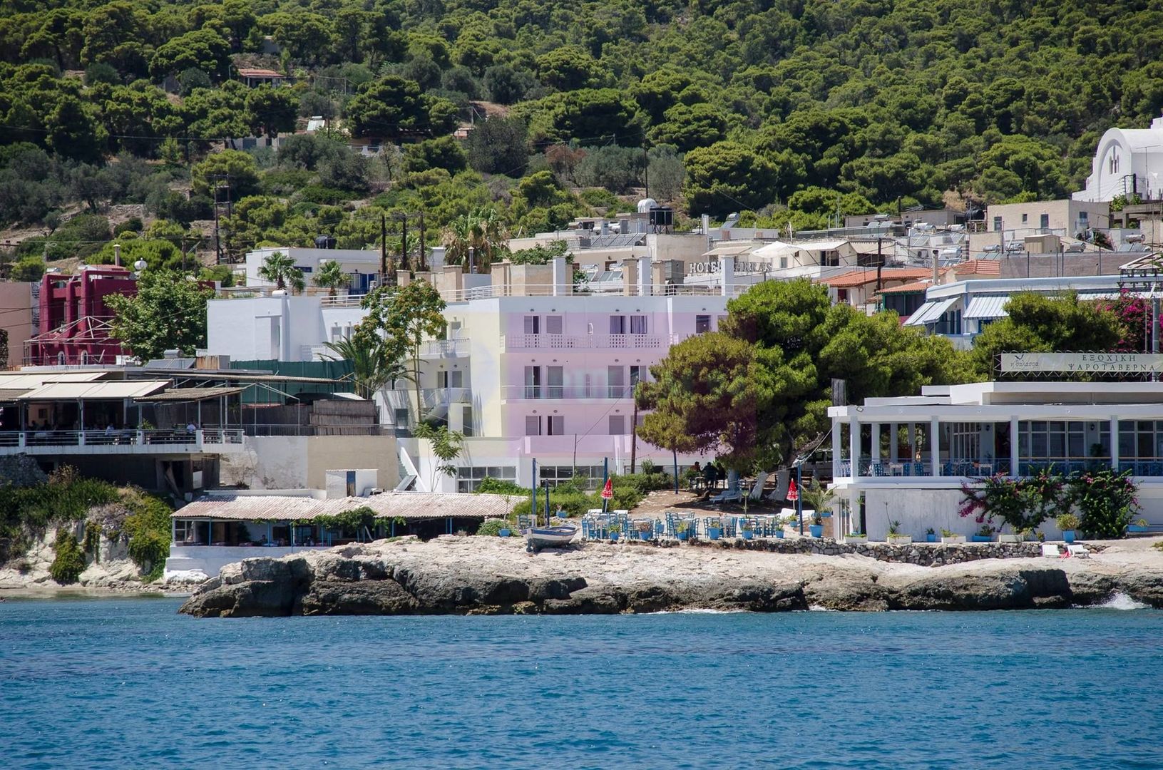Hotel de vanzare, insula Aegina, Grecia,  prima linie la marea Egee