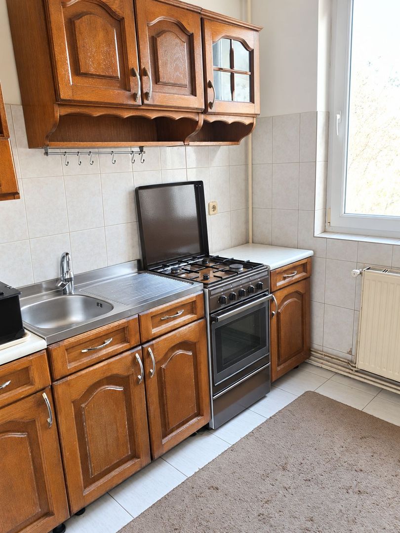 Apartament cu 3 camere decomandate, centrală proprie și logie | - imaginea 5