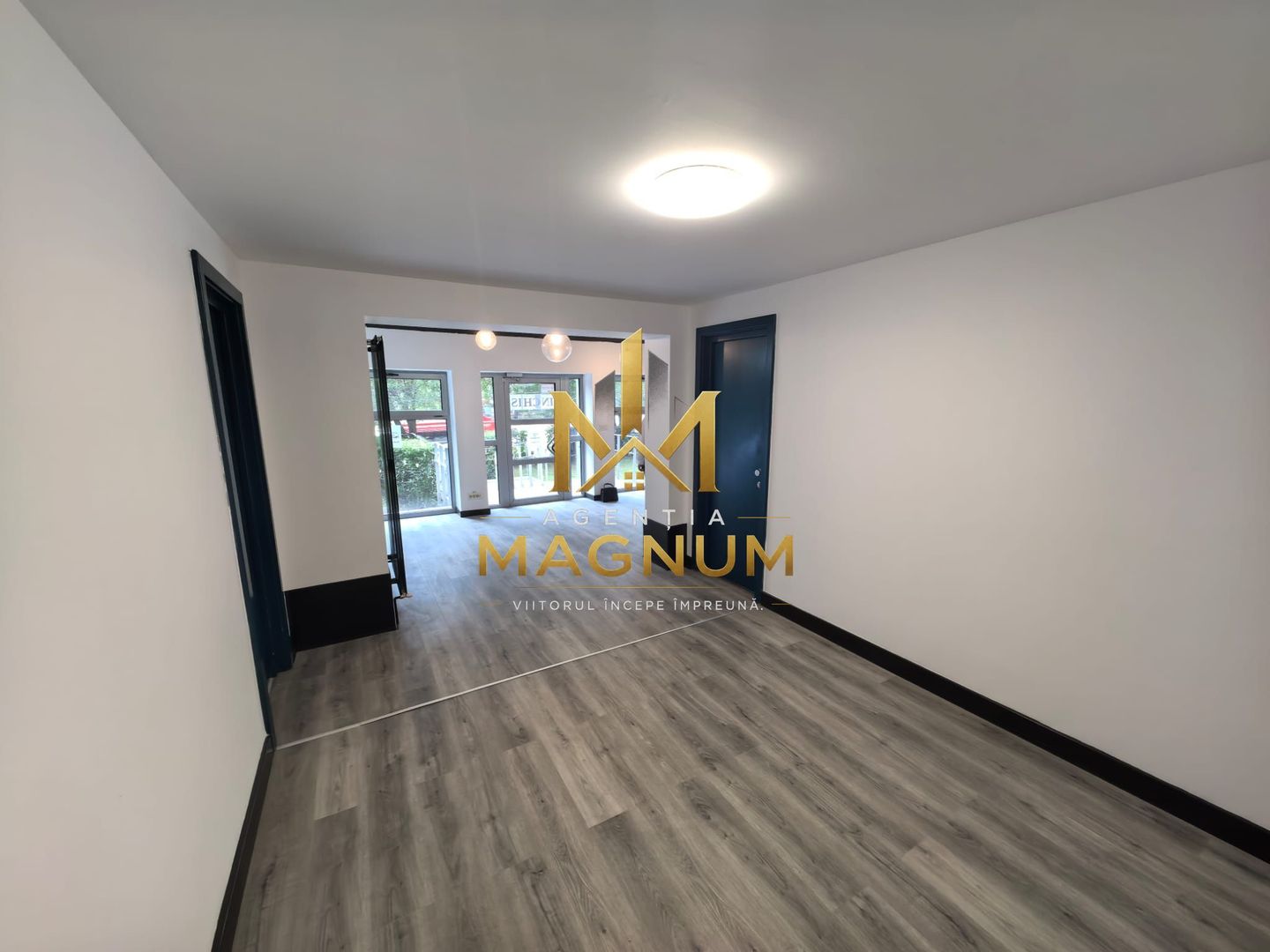 Spațiu comercial renovat, vitrină 10 m, bulevard principal, parter - imaginea 3
