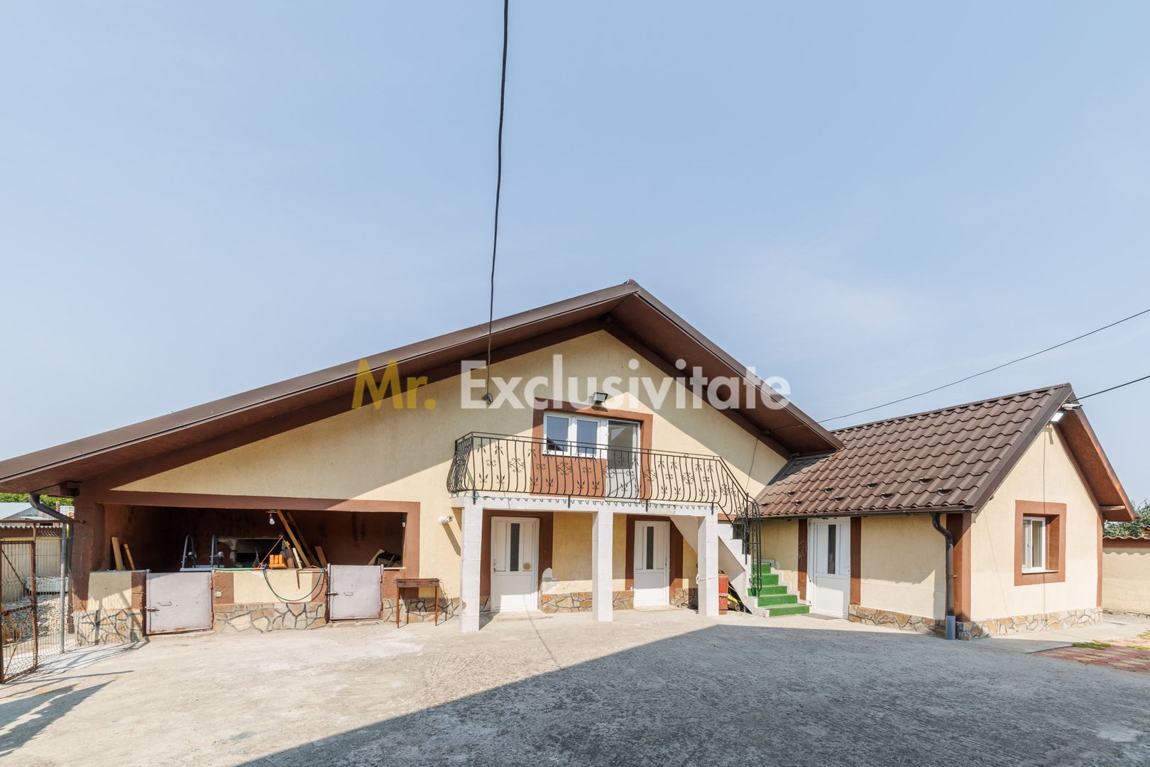 Proprietate cu 2 case si curte in Oarja, AG - imaginea 13