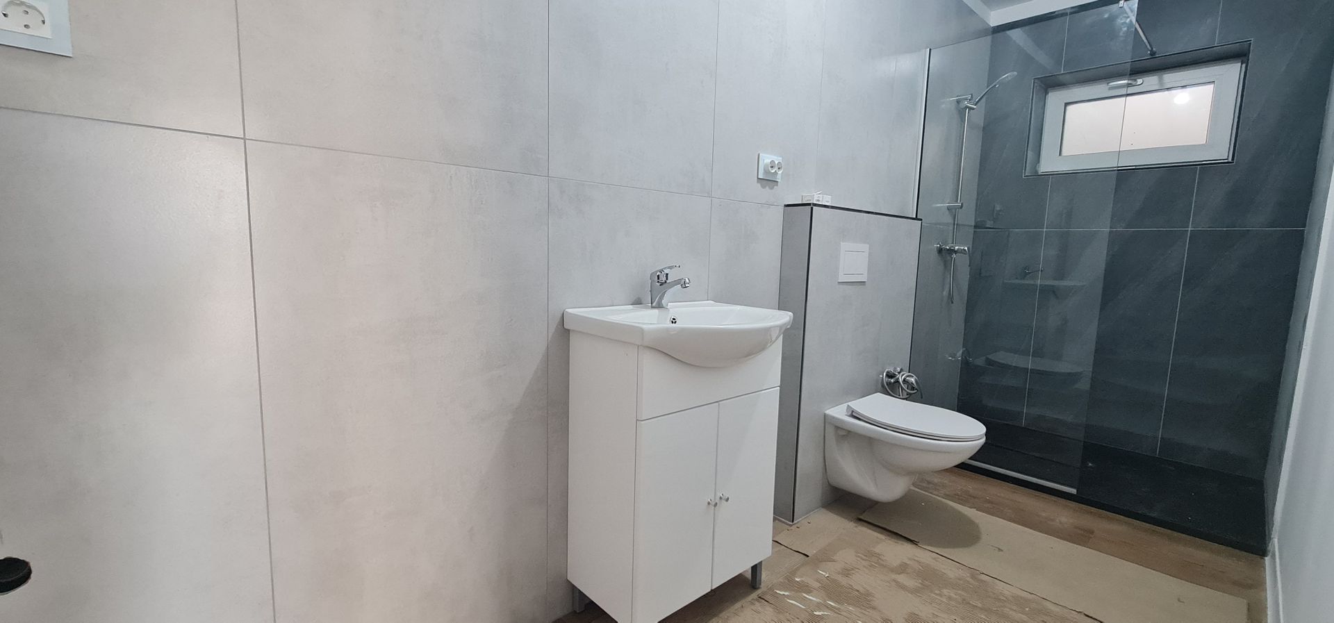Casa individuala 4 camere finalizata intabulata Cartier Izvor Tarlungeni Brasov - imaginea 4
