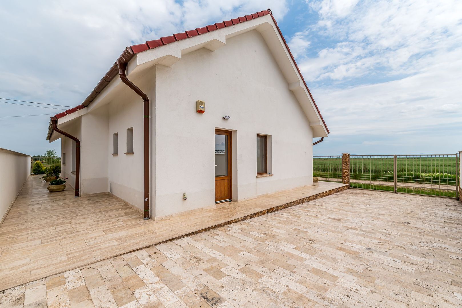 Imagine 13 - Casă nouă gata de mutat, în Tisa Nouă, la 14 km de Arad