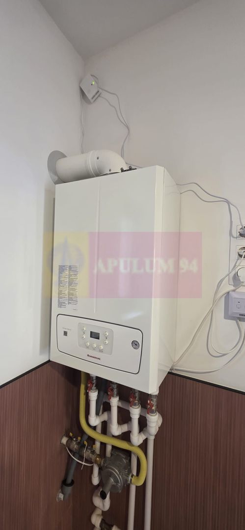 Apartament cu 2 camere de vanzare in Busteni, curte si loc de parcare