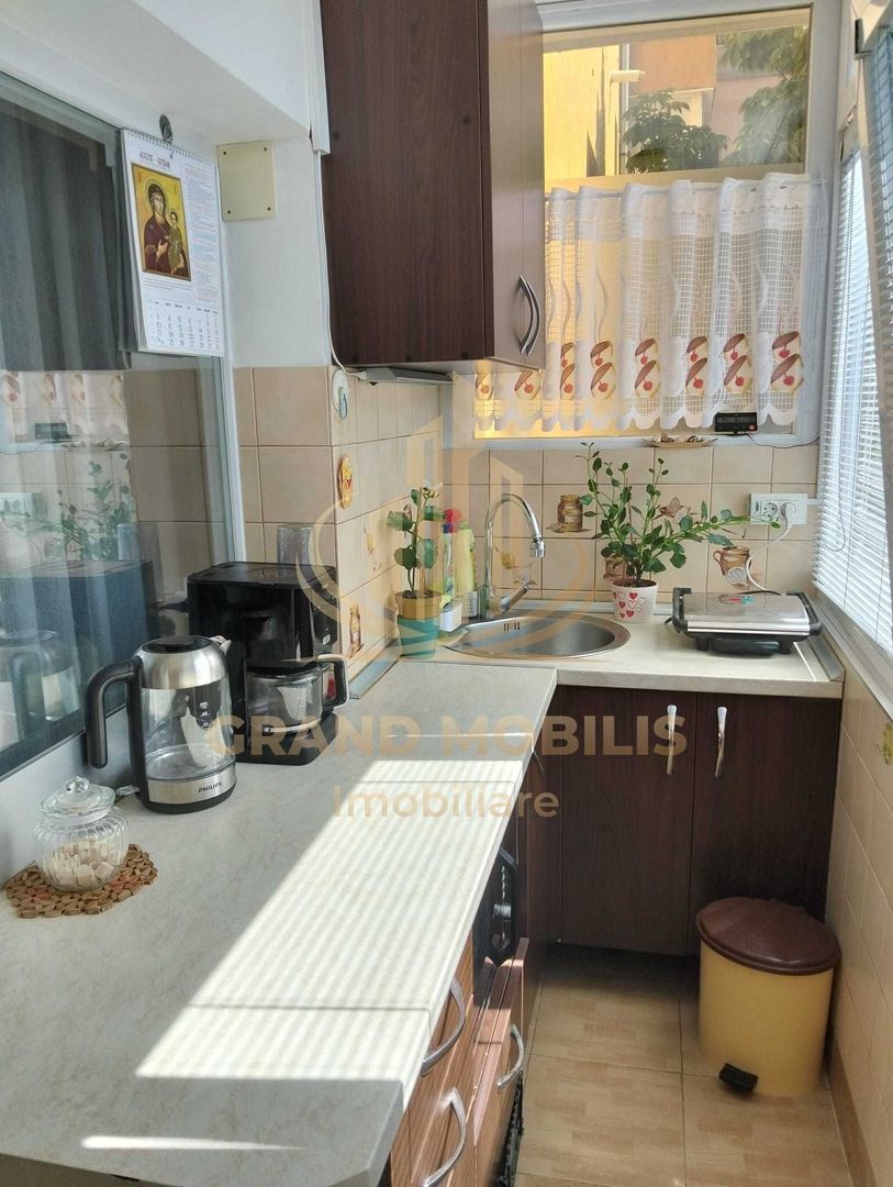 Proprietar vand apartament cu 2 camere - imaginea 5