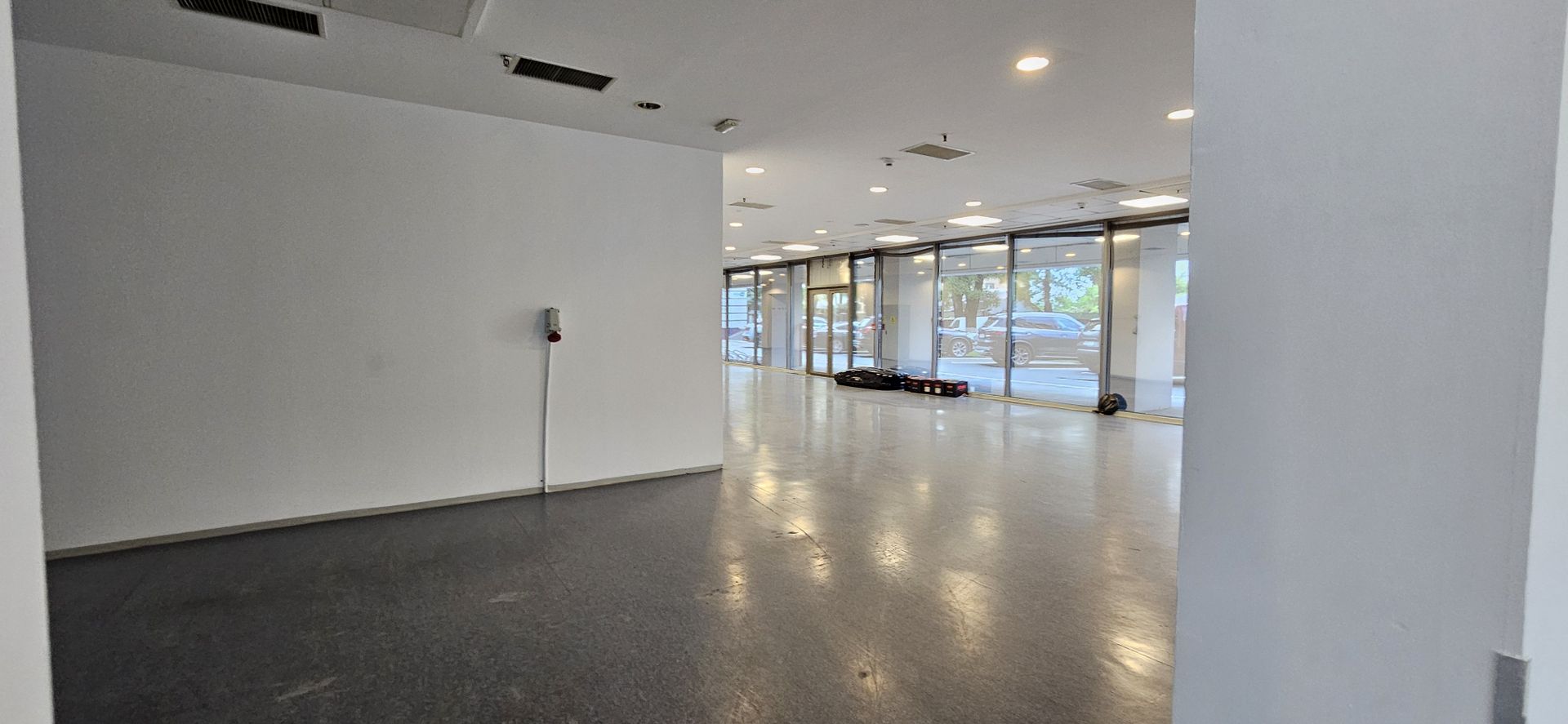 Pantelimon spatiu comercial 950 mp - imaginea 6