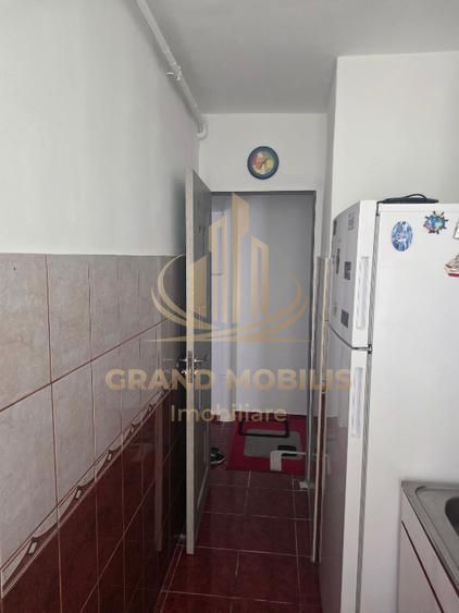 Apartament 3 camere, etaj 2, balcon închis, Calea Șagului - imaginea 11