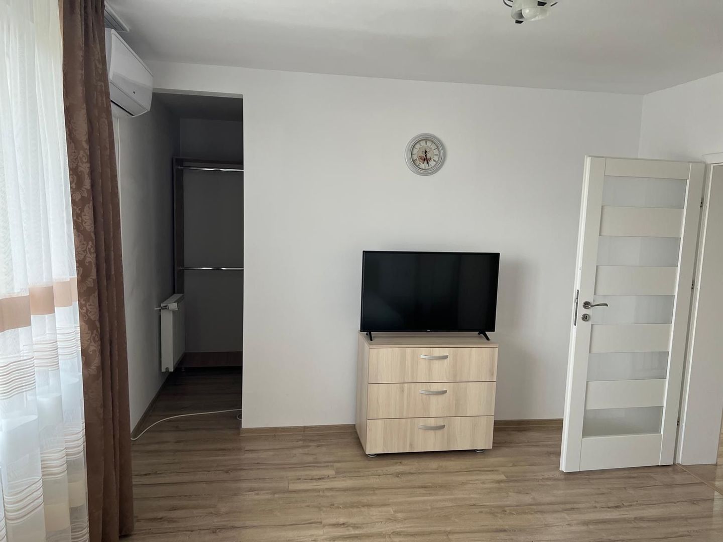 Duplex de închiriat în Dumbrăvița – 4 camere, 130 mp, teren 360 mp - imaginea 14
