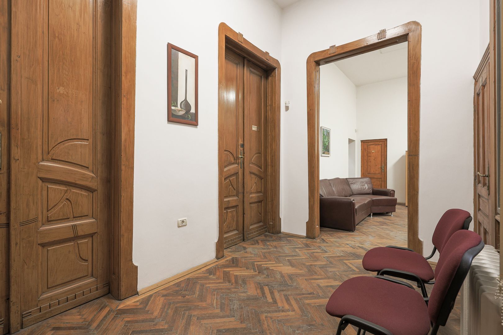 Apartament versatil in Palatul Kovacs - rezidential sau profesional.