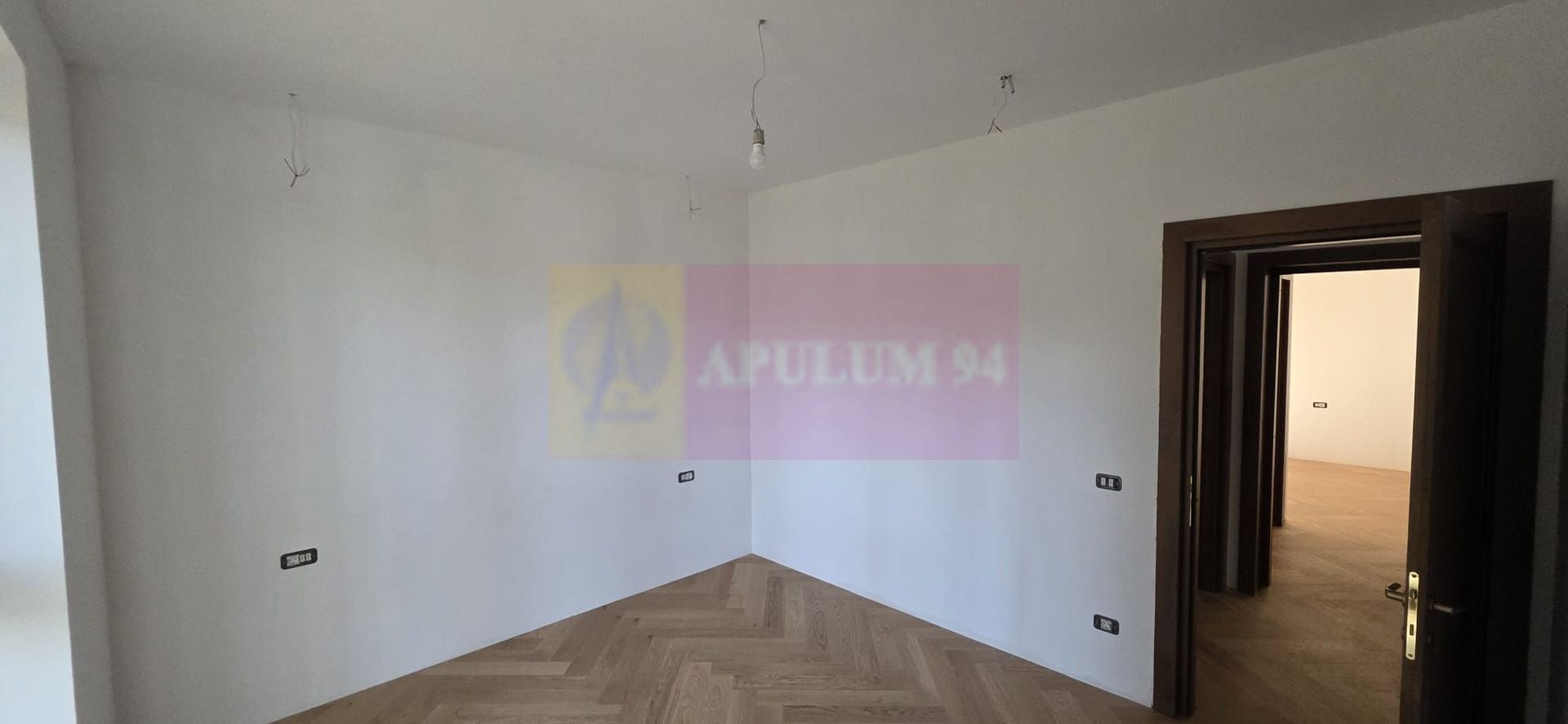 Apartament 2 camere de vânzare la Sinaia - Lux