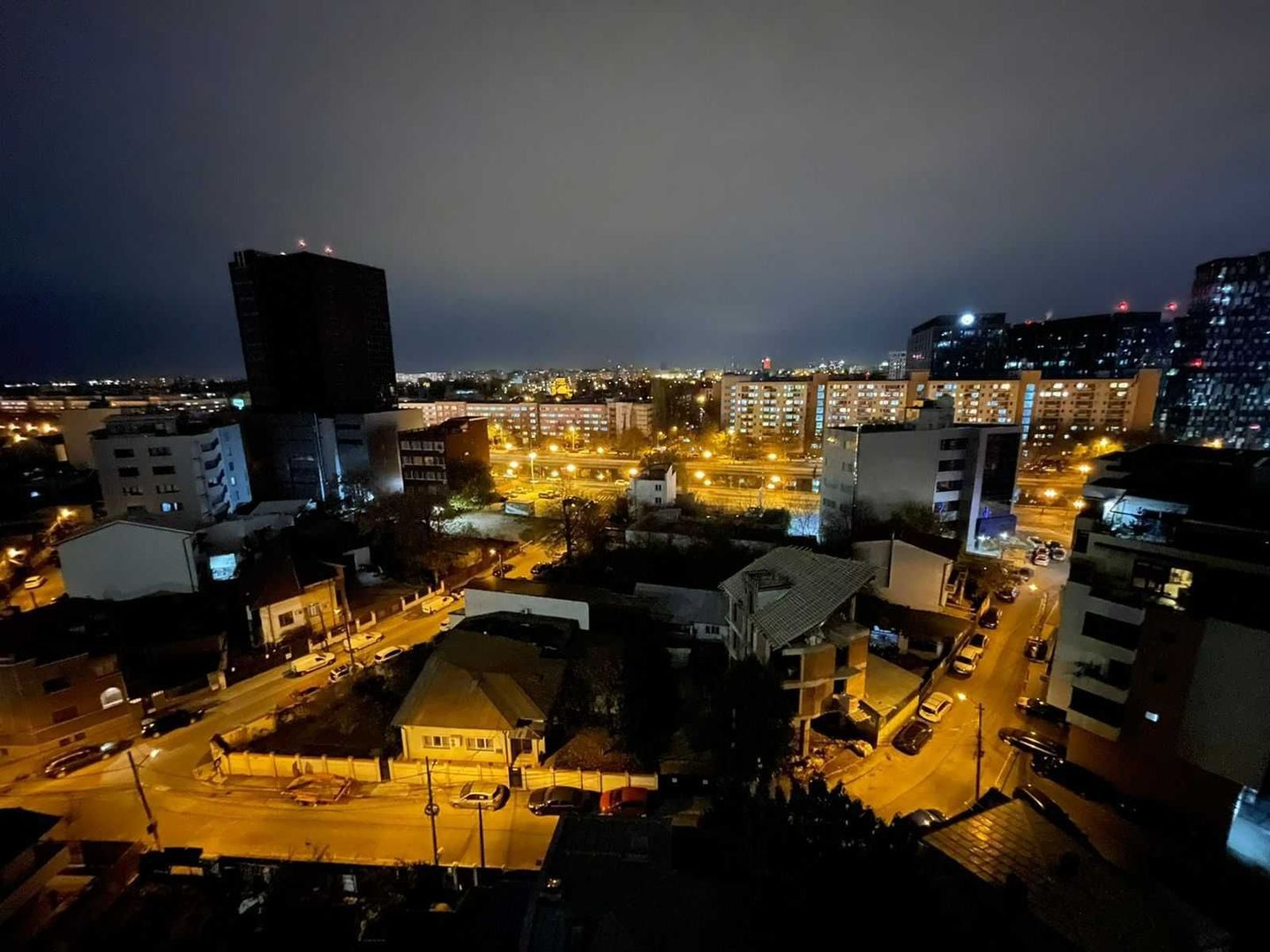 Garsoniera Regie, metrou Grozavesti Orhideea