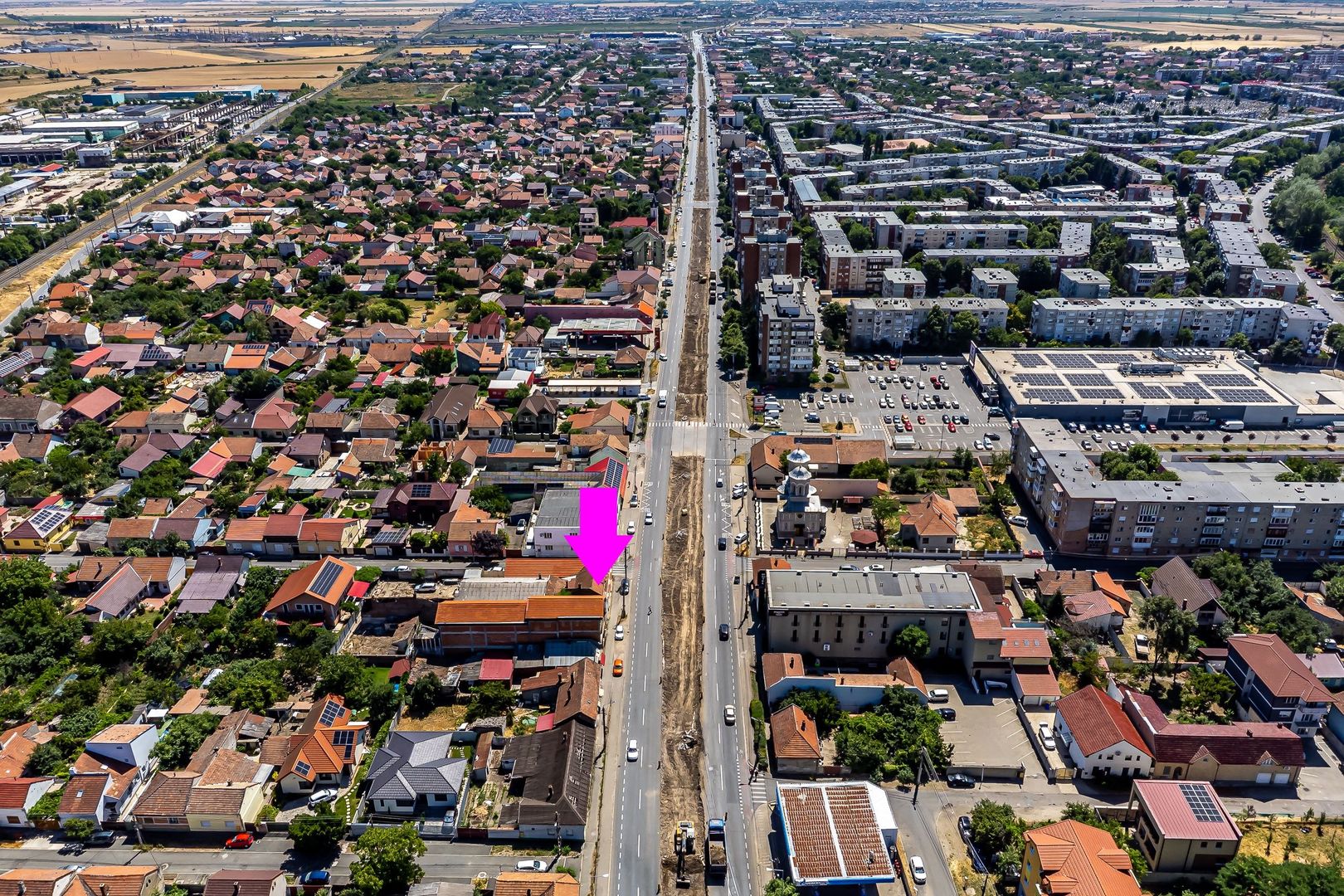 Spatiu comercial + hală pe Calea Radnei – oportunitate investitie!