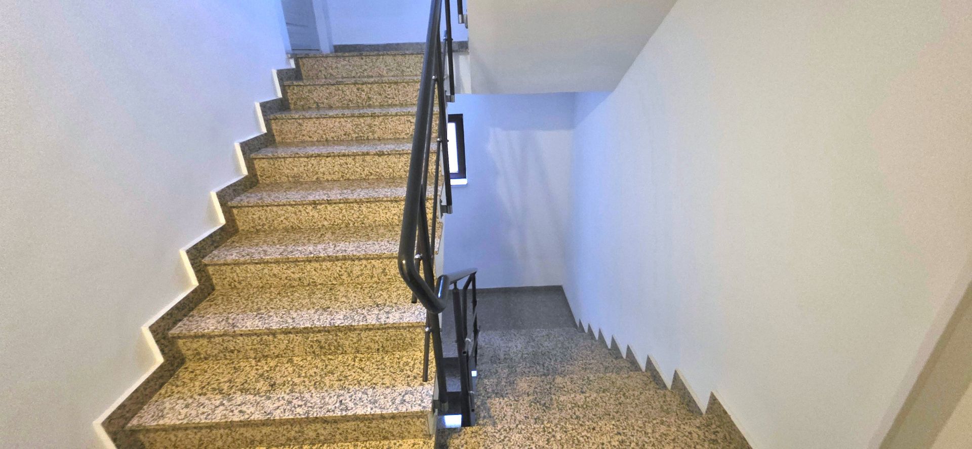 Obor /Iancului apartament 2 camere  bloc nou centrala proprie - imaginea 17