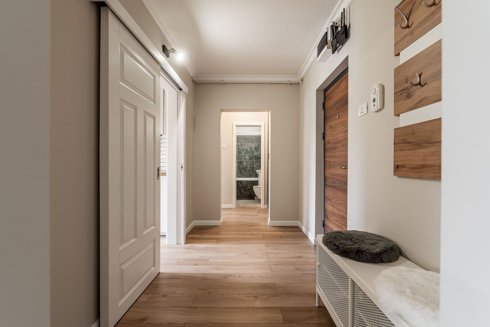 Imagine 4 - Apartament ultrafinisat la cheie cu 2 camere decomandat Piata Mica