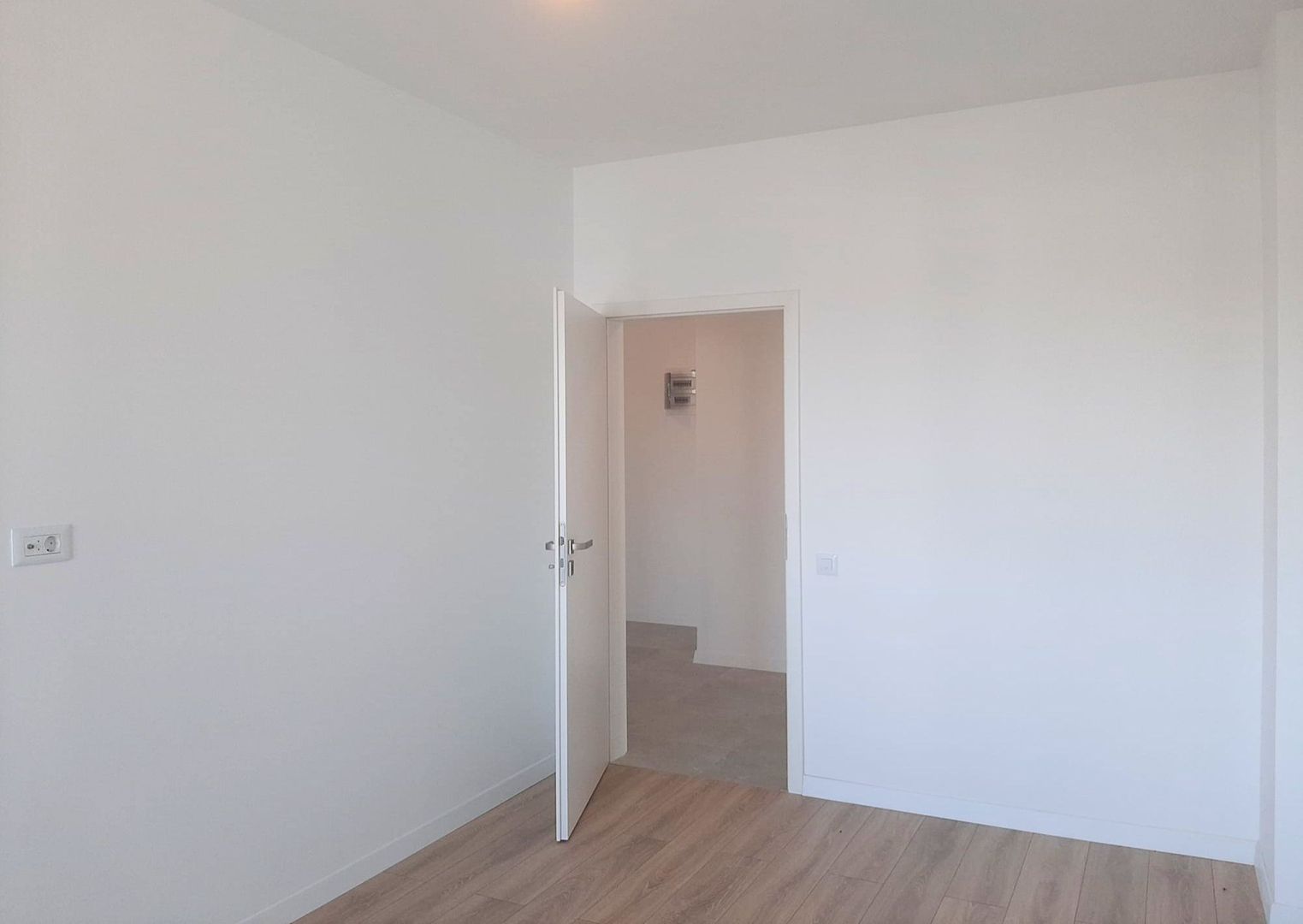 Un Apartament Pentru O Viață Bună  Coresi  2025 - imaginea 15