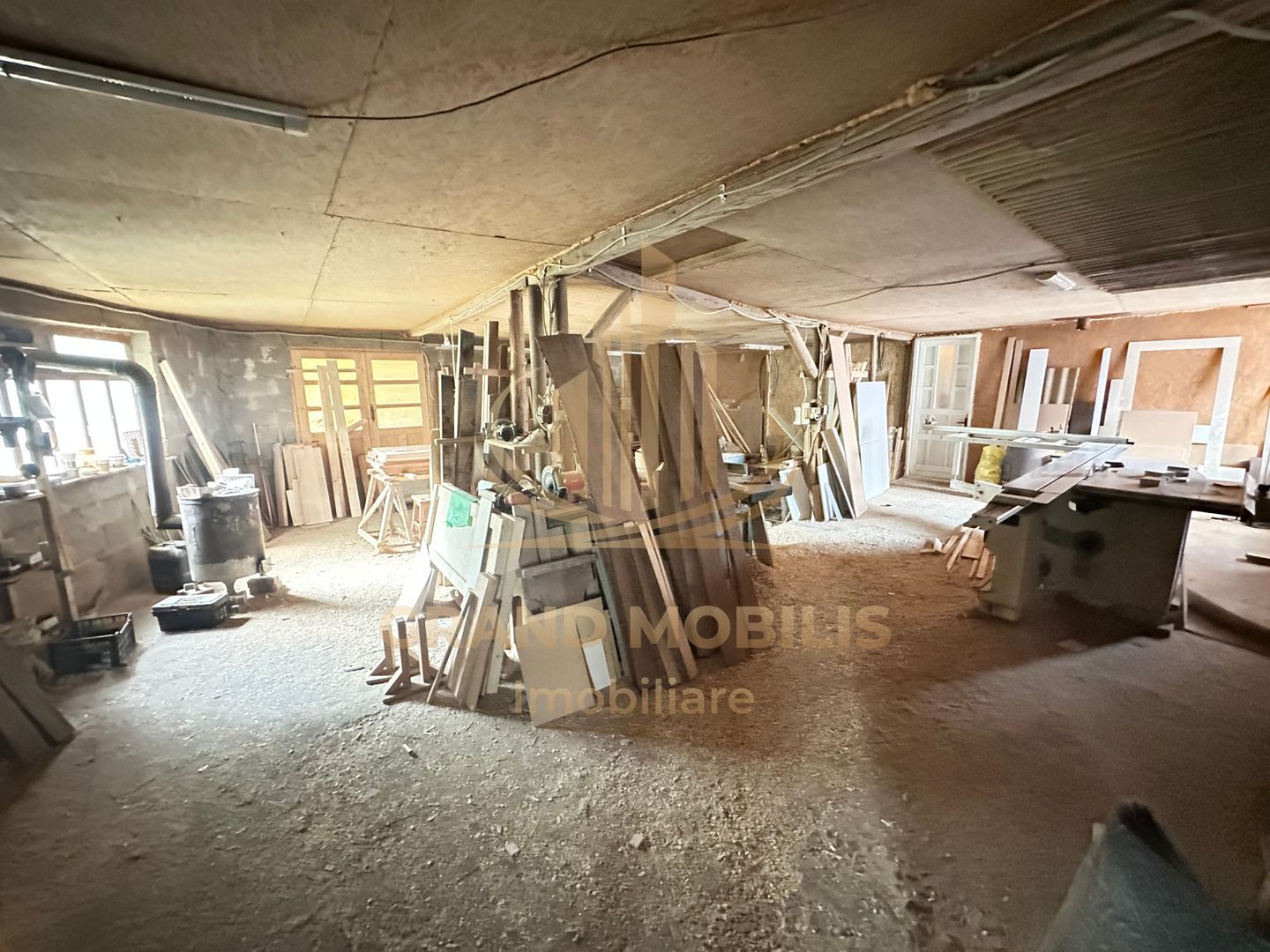 Casă 160 mp + atelier 200 mp + anexă + teren 1.000 mp | Exclusivitate - imaginea 20