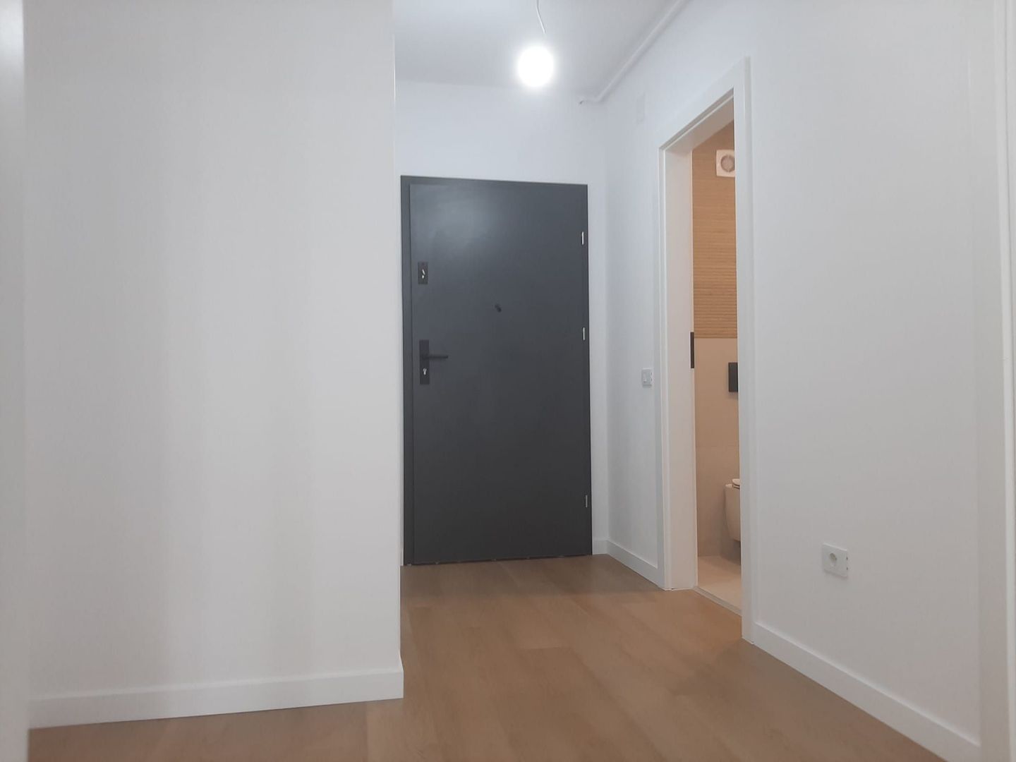 Apartament Nou 2 Camere Balcon 10 MP Lângă Viitoarea Sală Polivalenta - imaginea 18