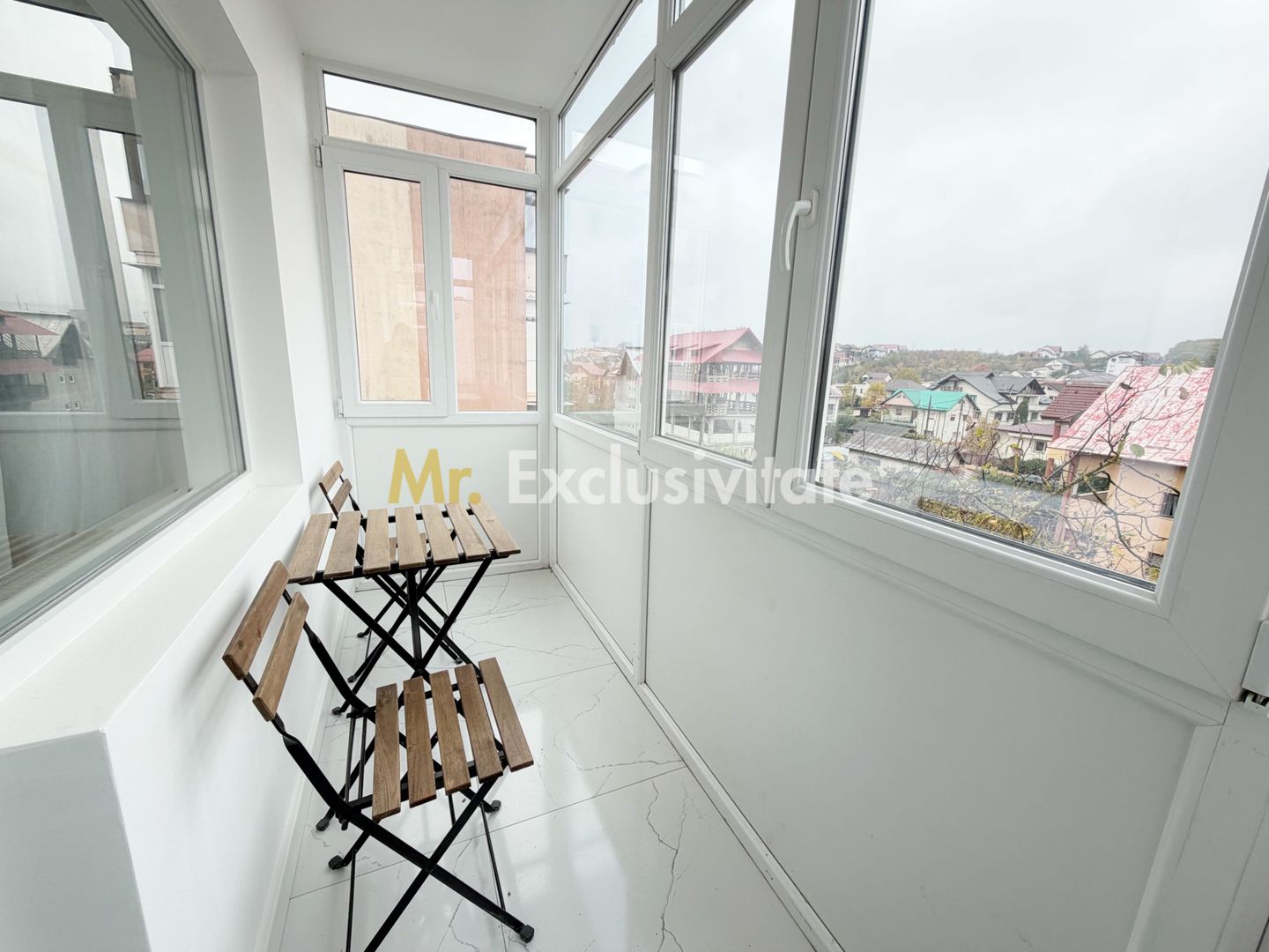 Inchiriere apartament 3 camere decomandat - cartier Trivale - imaginea 12