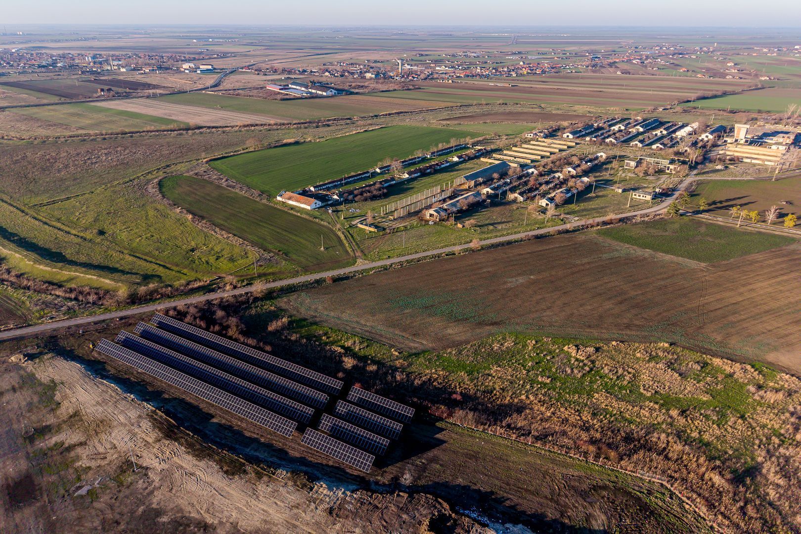 Imagine 5 - NĂDLAC | Teren 1.15 HA lângă Autostradă | 2.500mp Hale