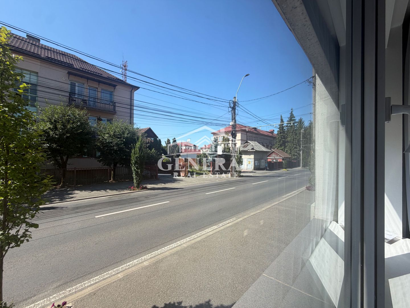 De vanzare ap. 4 camere 135m situat centrul orasului Baia Mare Renovat - imaginea 20