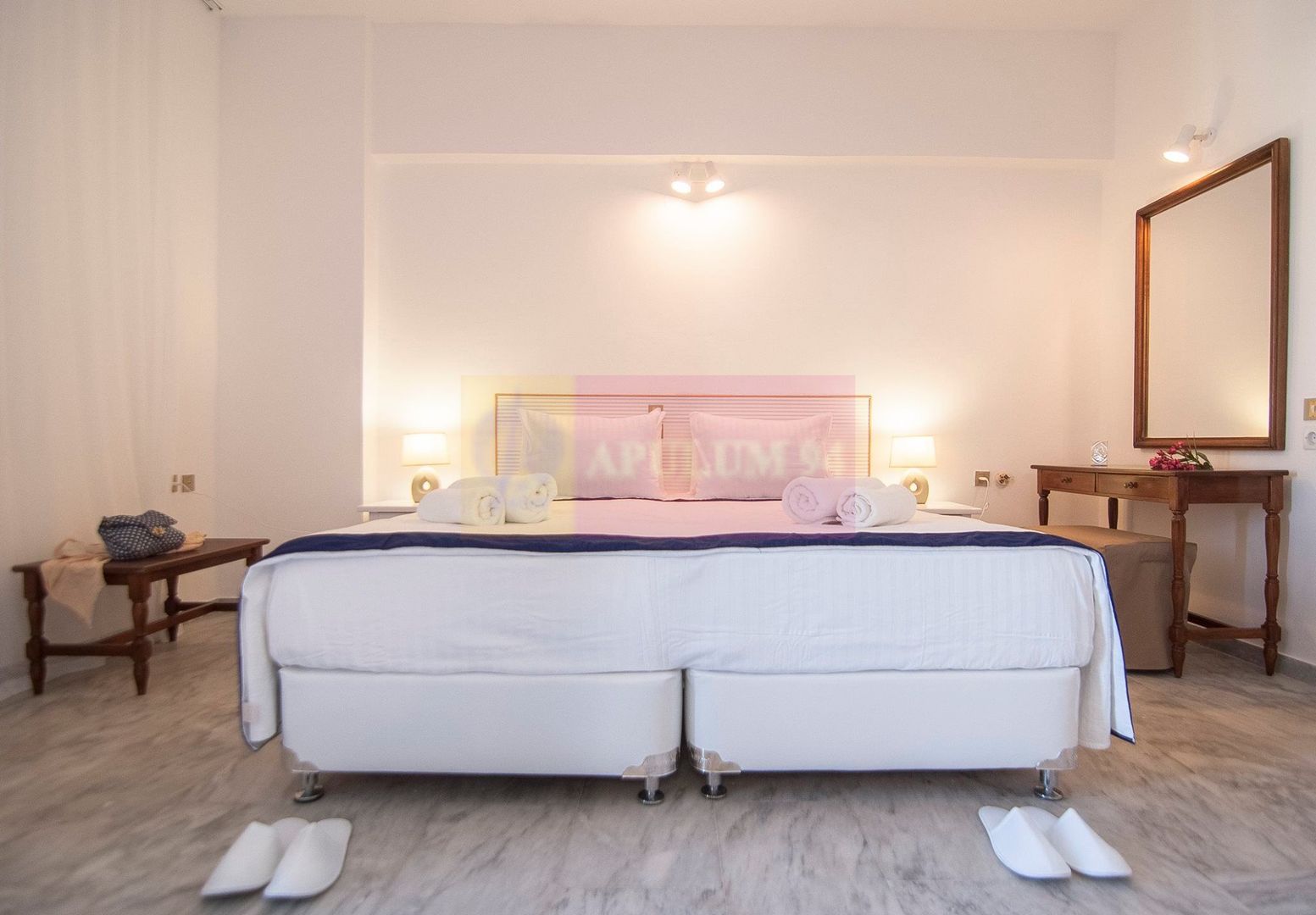Hotel de vanzare, insula Aegina, Grecia,  prima linie la marea Egee