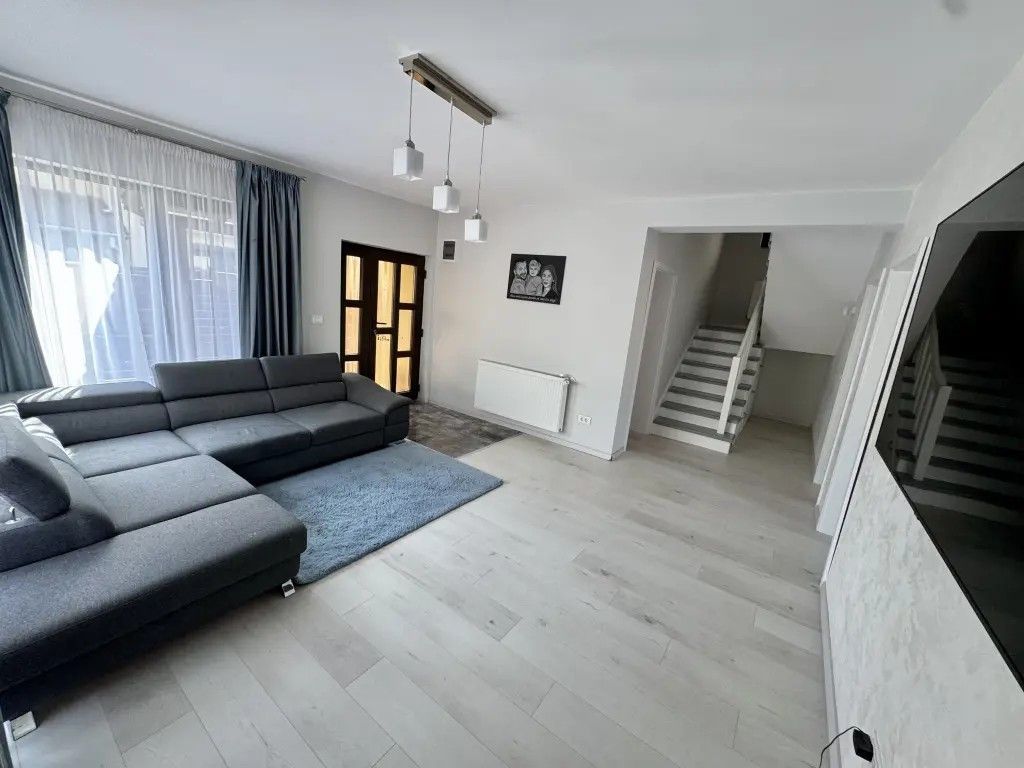Casa individula ,teren 230 mp-Giroc ,Trandafirilor - imaginea 3