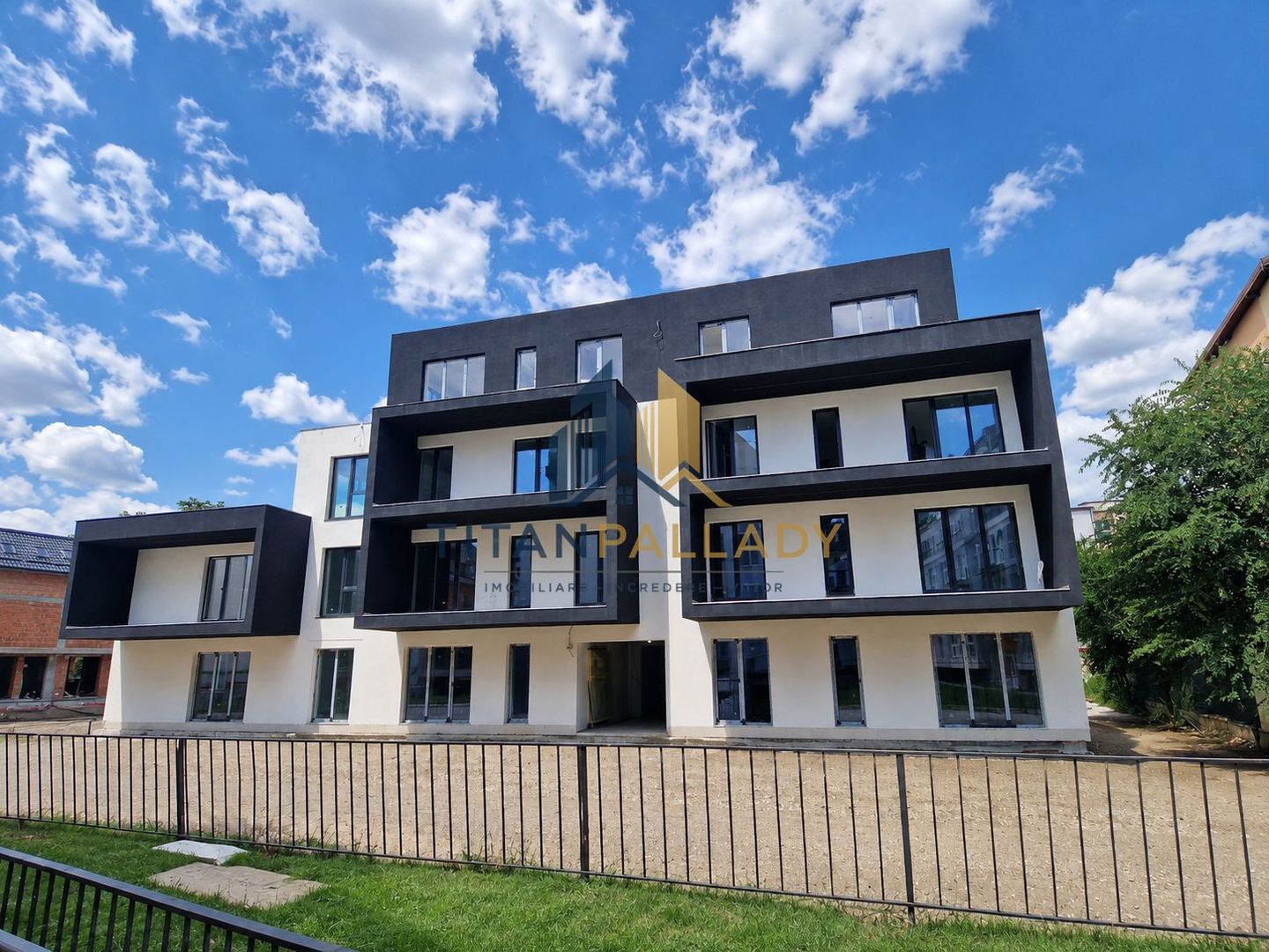 2 camere cu Gradina 54 Mp,Stil Boutique,1/2 Parcare,Titan -Pallady