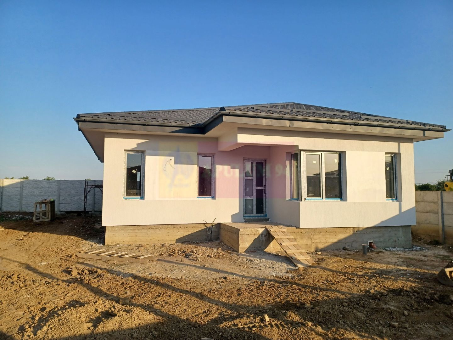 Dragomirești casă parter 4 camere 2 băi, terasă, apă, canalizare, gaze