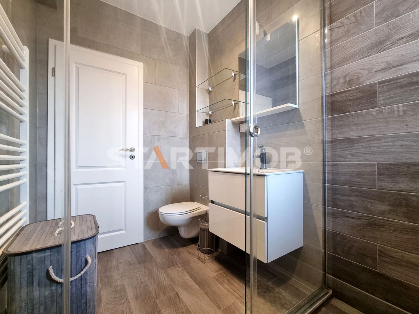 Apartament doua camere cu parcare Coresi