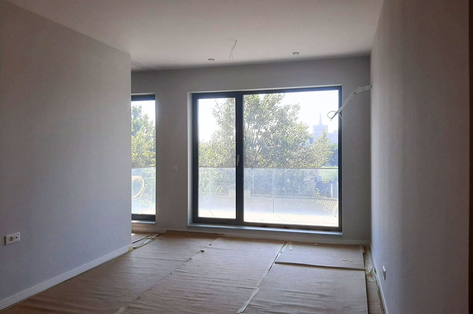 Vanzare Apartament modern cu 2 camere etaj 3 langa Petrom City - imaginea 14