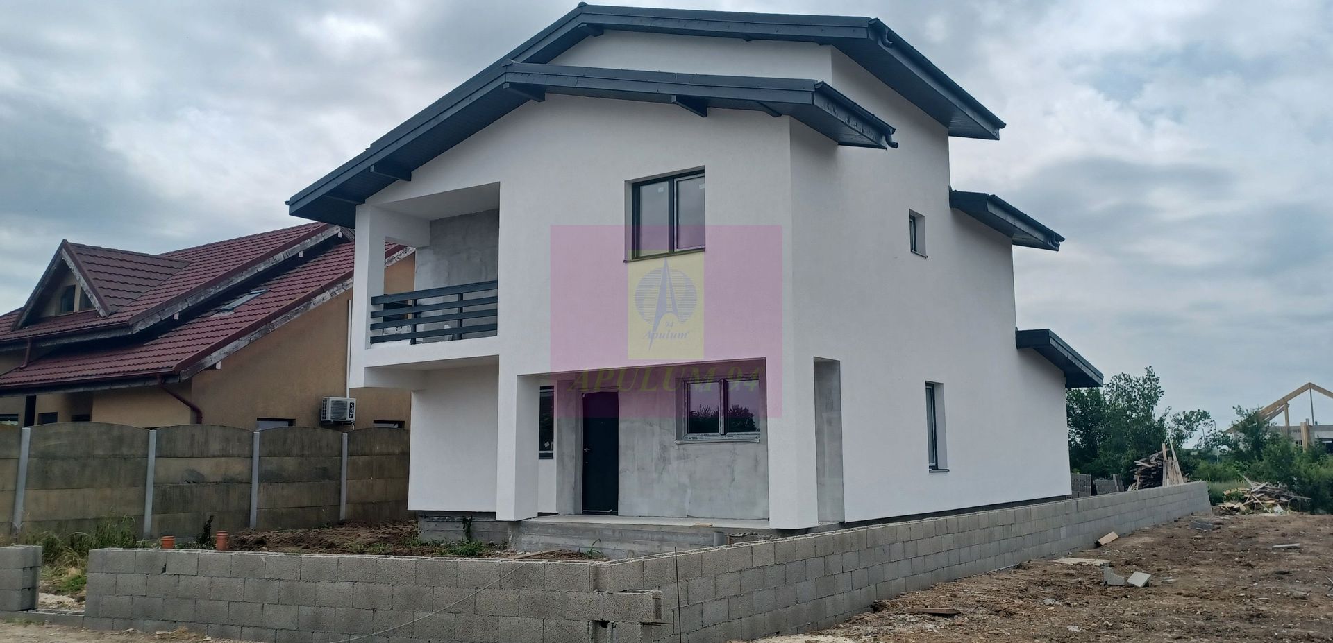 Săbăreni, casă p+1E+m, 5 camere, 3 bai, terasă acoperită, CT
