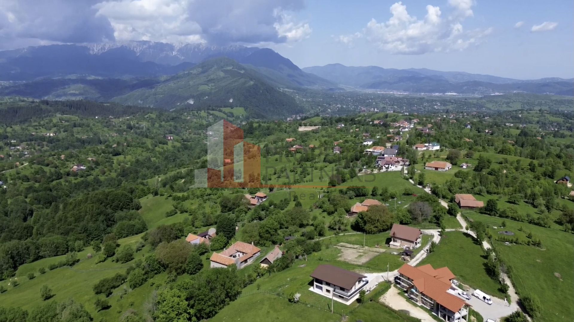 Teren cu priveliște spectaculoasă în Bran – Sohodol - imaginea 8