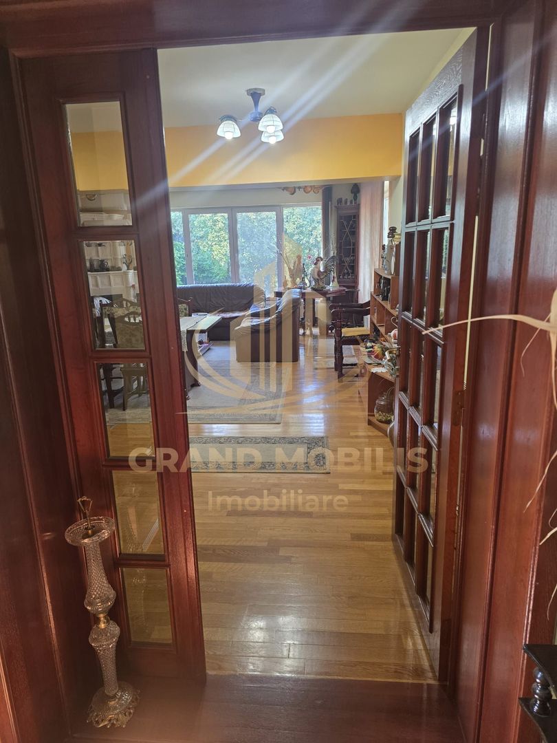 Vila exclusivista in Timisoara zona Centrala 950.000 Euro - imaginea 8