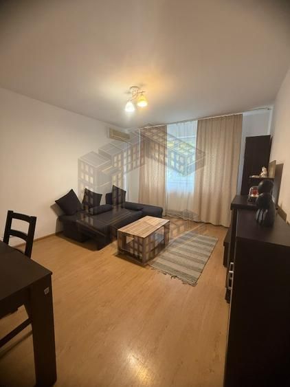 Apartament 2 camere, semidecomandat, centrala, de vanzare