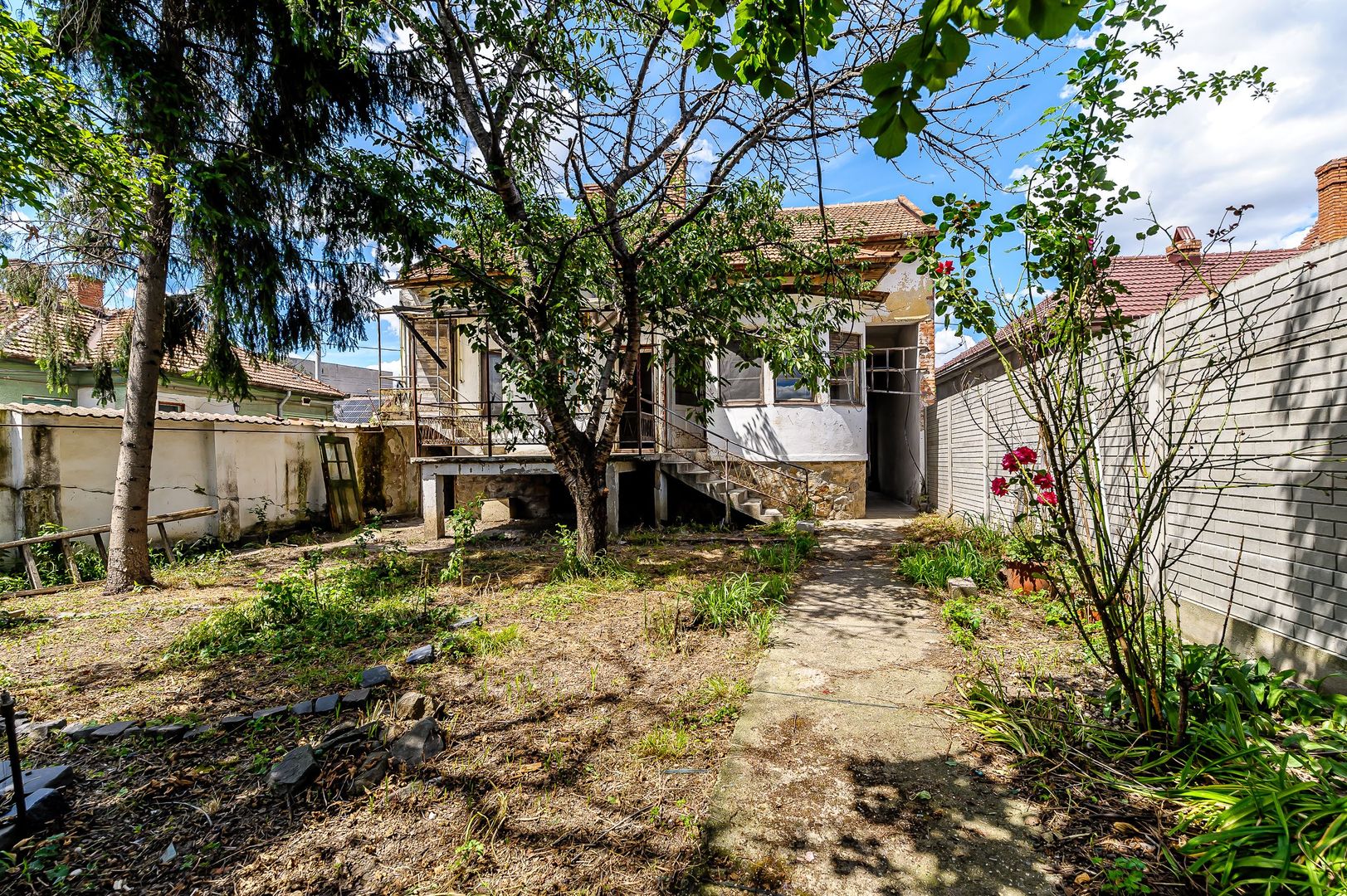 Imagine 2 - Casă pe Str. Dorobanților | 716 mp teren | Pârneava