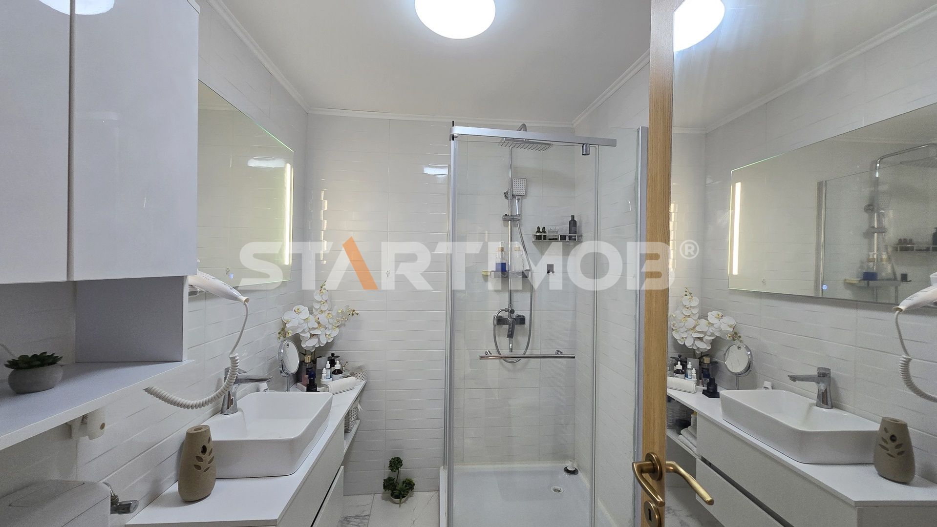Apartament doua camere decomandat Drumul Cernatului