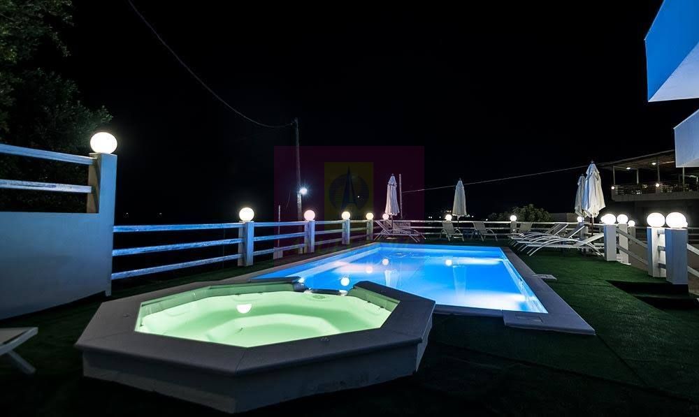 Hotel de vanzare, insula Aegina, Grecia,  prima linie la marea Egee