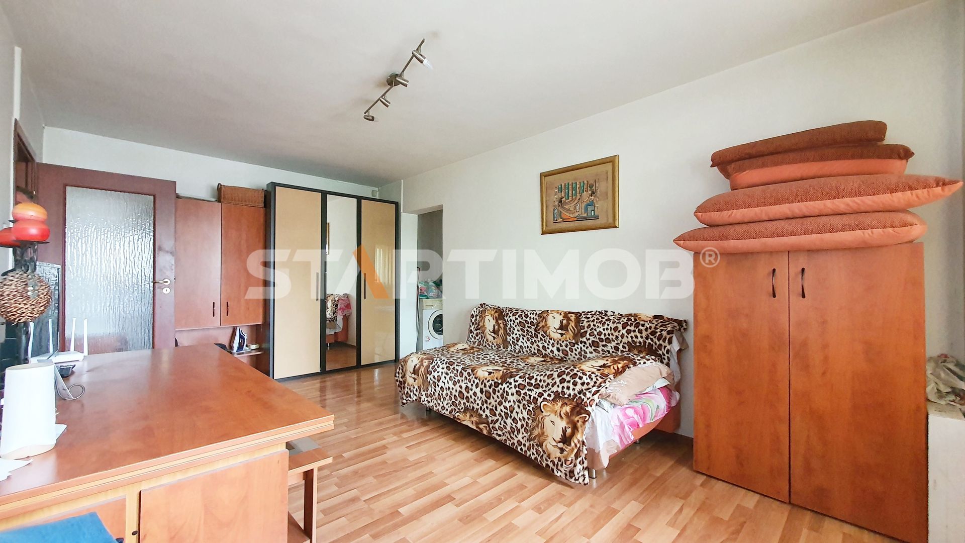 Apartament central str de Mijloc