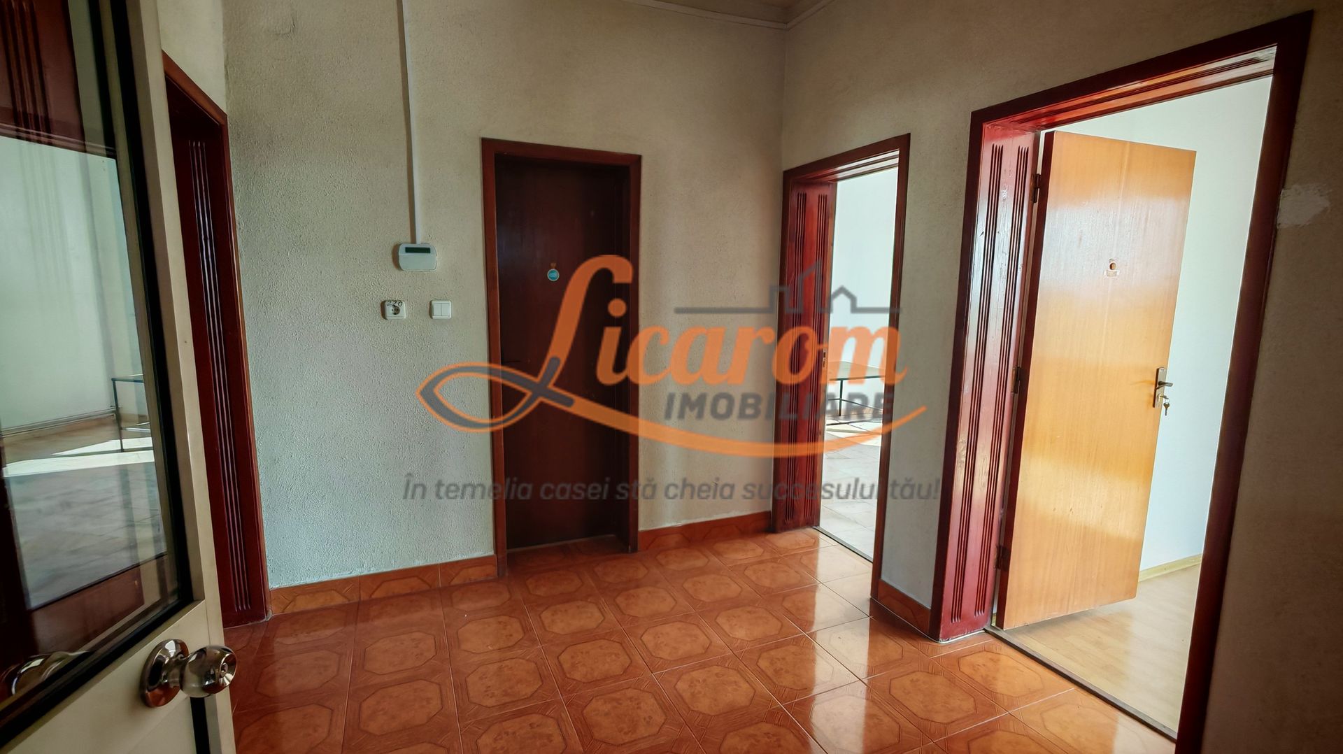 Hala 500 mp productie/depozitare Bartolomeu,birouri,parcare mare. - imaginea 7