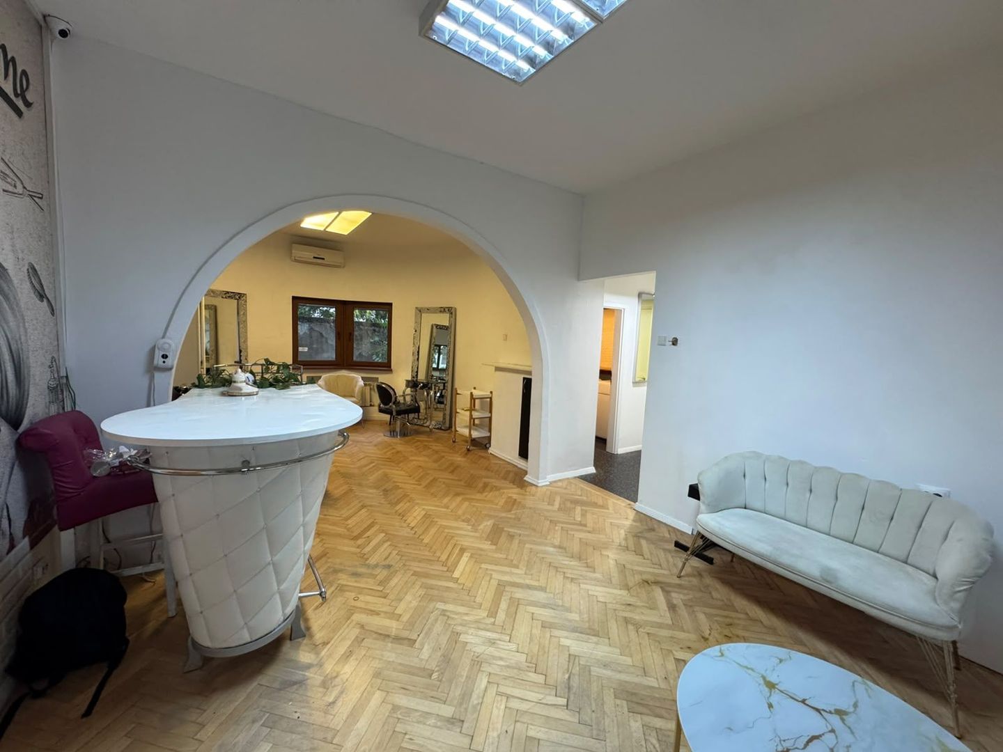 Apartament Victoriei, 79 mp, Parter - Potrivit Locuință sau Spațiu Comercial v19