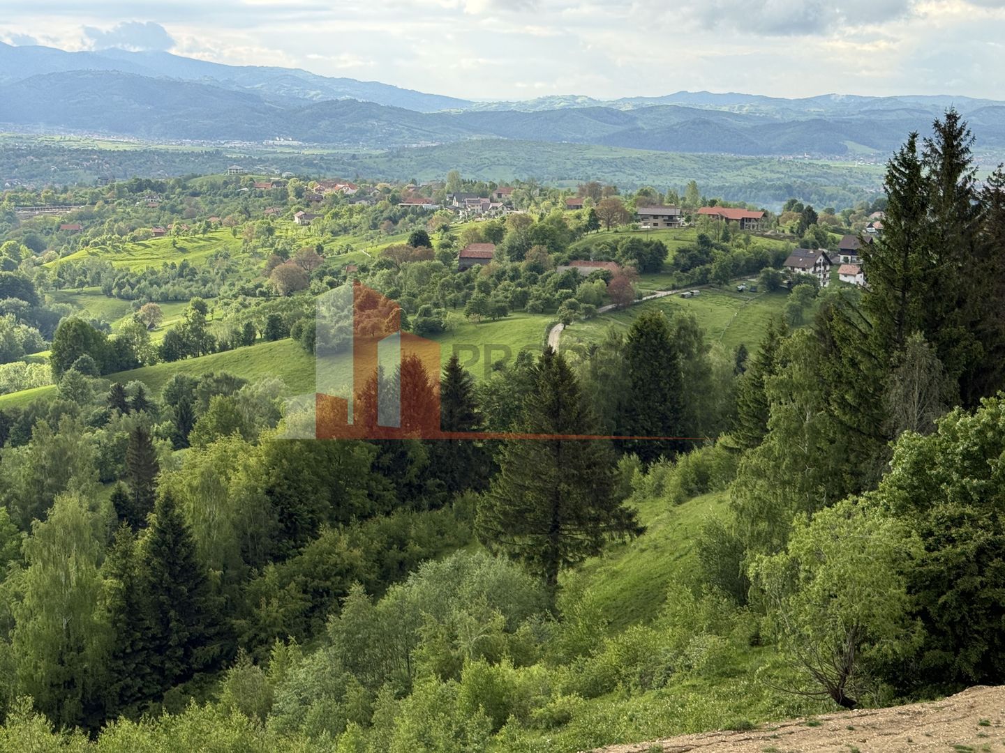 Teren cu priveliște spectaculoasă în Bran – Sohodol - imaginea 3