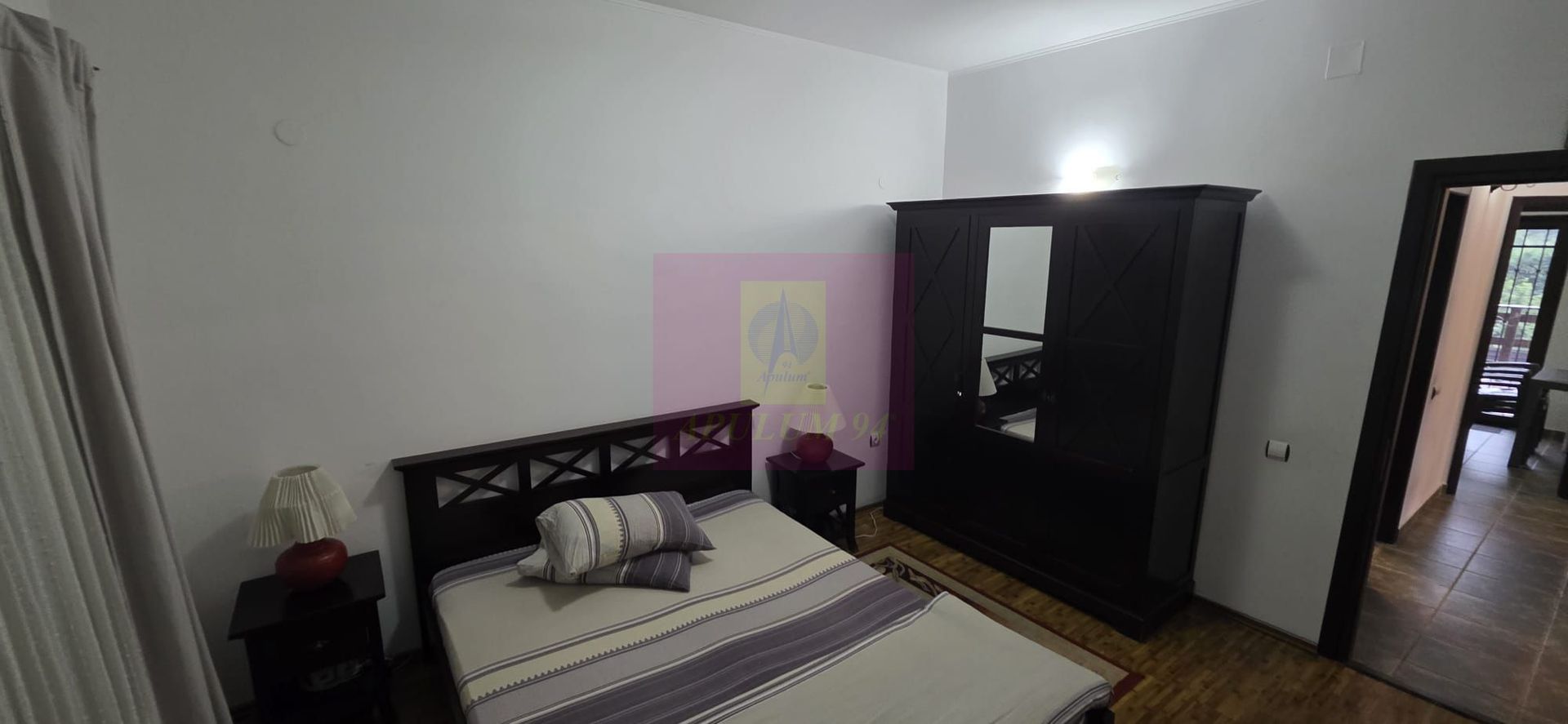 Vila in Sinaia cu parau in curte si view superb - imaginea 12