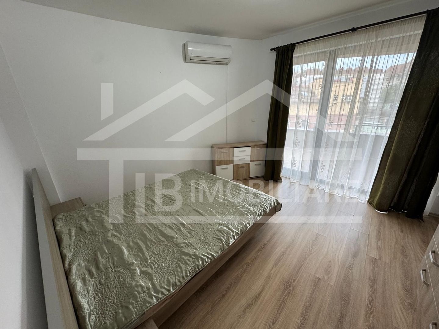 Apartament cu 2 camere, 70mp, terasa, parcare, Zona Centrala - imaginea 5