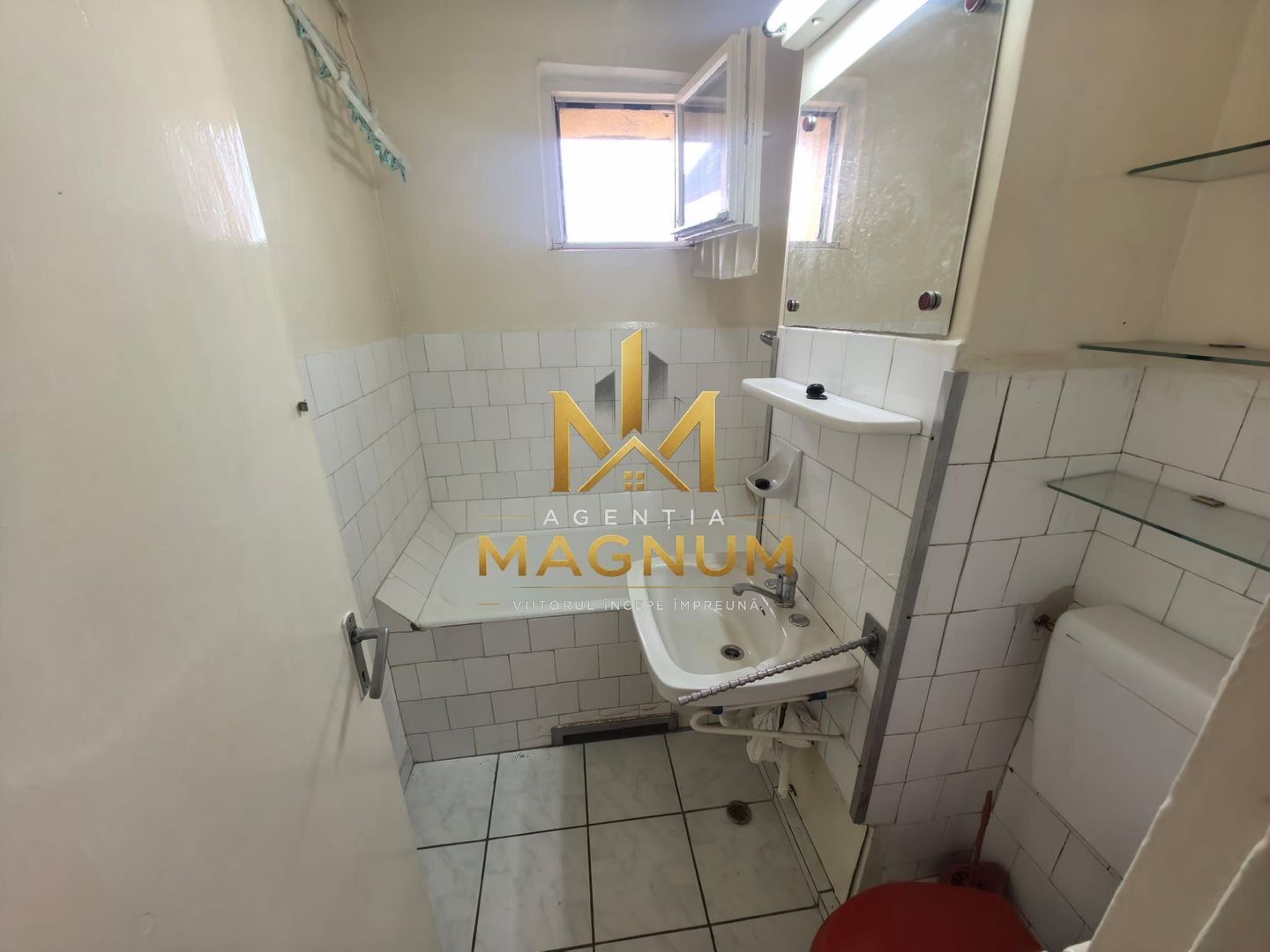 Apartament 3 camere de vânzare | Cuza Vodă | Zonă liniștită - imaginea 4