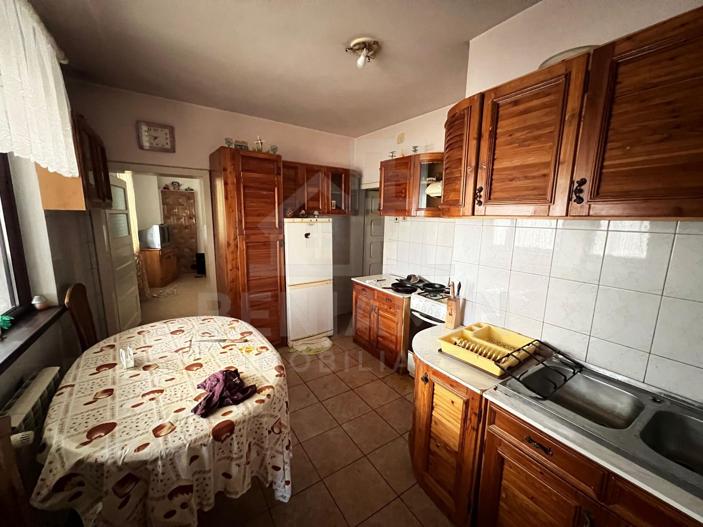 De-Vanzare-Case-16-Camere-400mp-Utili-1100mp-Teren-Sacele-Brasov - imaginea 11