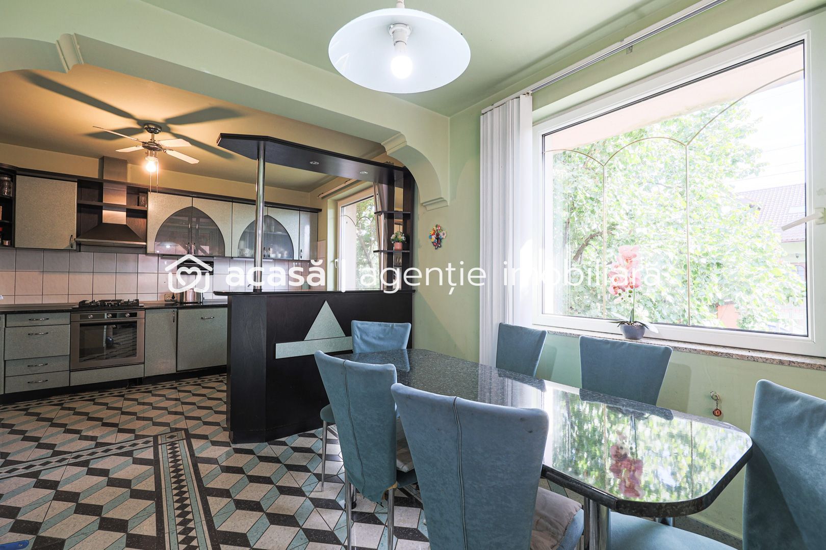 Imagine 4 - Vilă cu 6 camere în zona rezidențială - Poltura