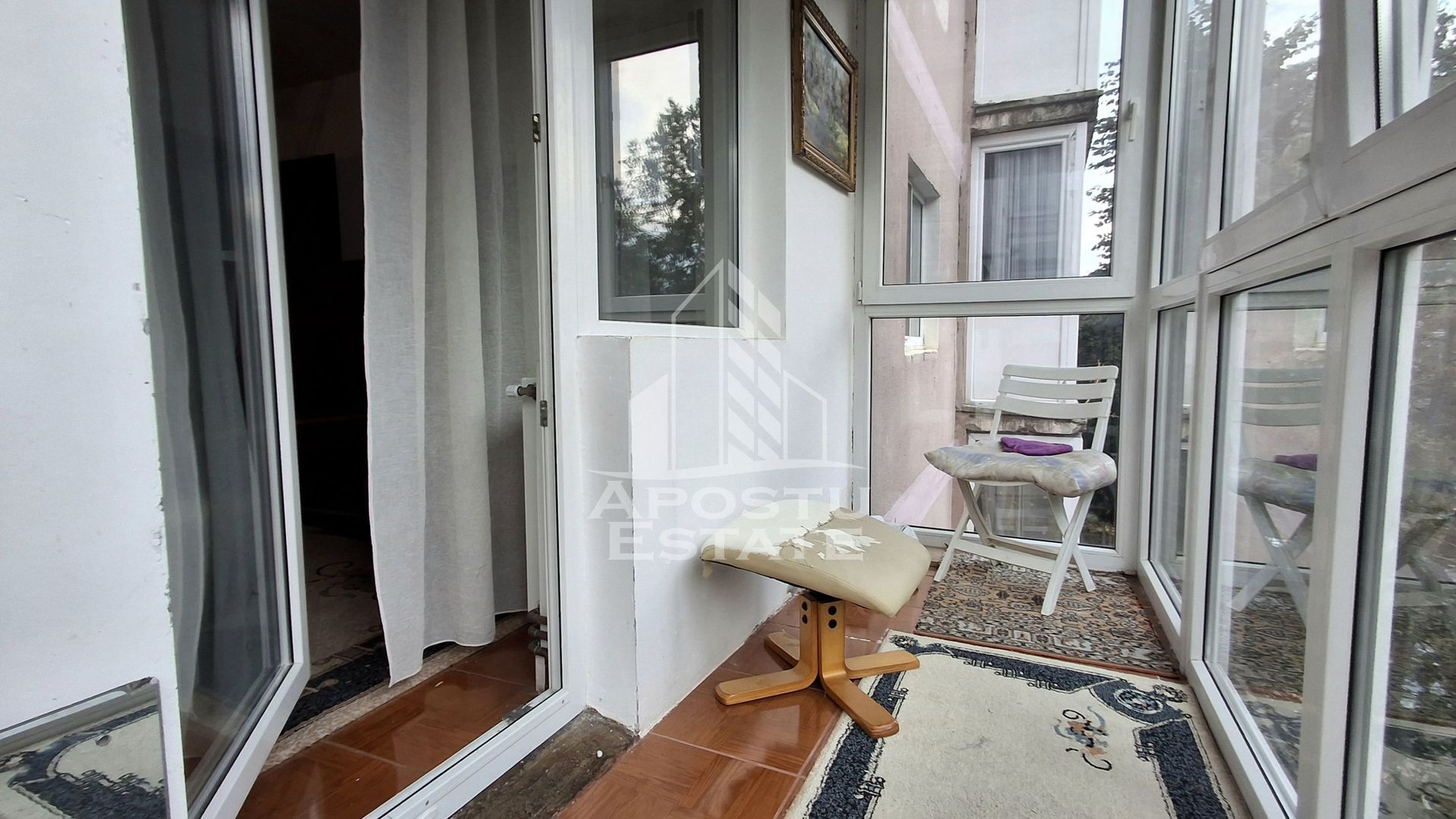Apartament cu 2 camere in Micalaca - imaginea 7